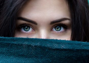 How to Keep Your Eyes Healthy 6 Woman with beautiful eyes