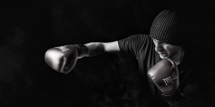 Concussion Adds To Risk Of ADHD, Dementia, Anxiety Disorders, And Parkinson's Disease, Canadian Research Says 1 Image of a man boxing