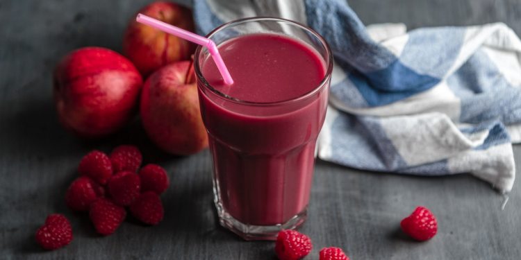Best Fruit Juices To Help You Live A Healthy Lifestyle 1 An image of fruits smoothie